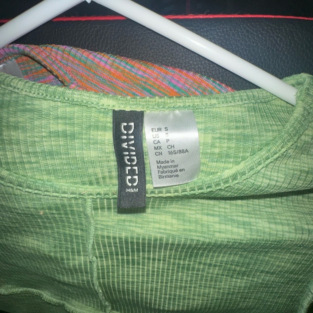 H&M Light Green Ribbed Crop Top - Picture 3 of 3
